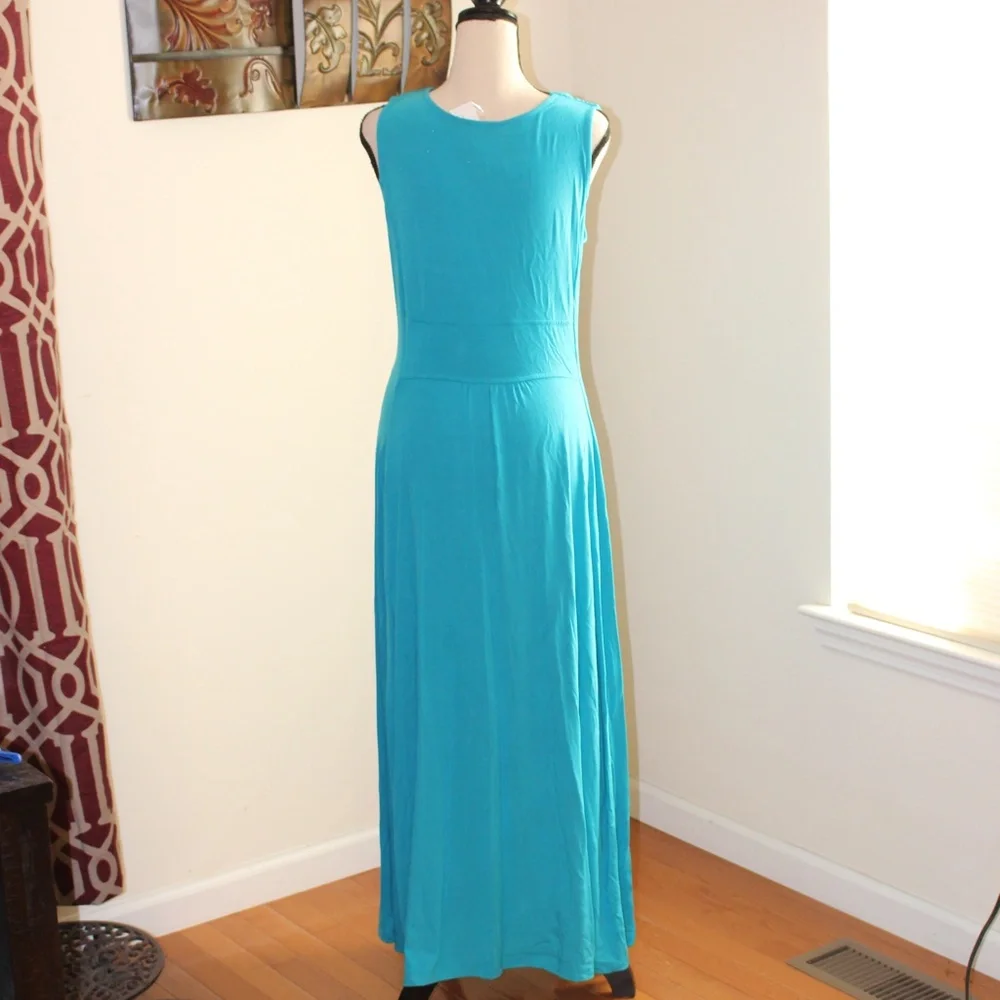 Liz Lange, sleeveless turquoise dress..... - Picture 4 of 12